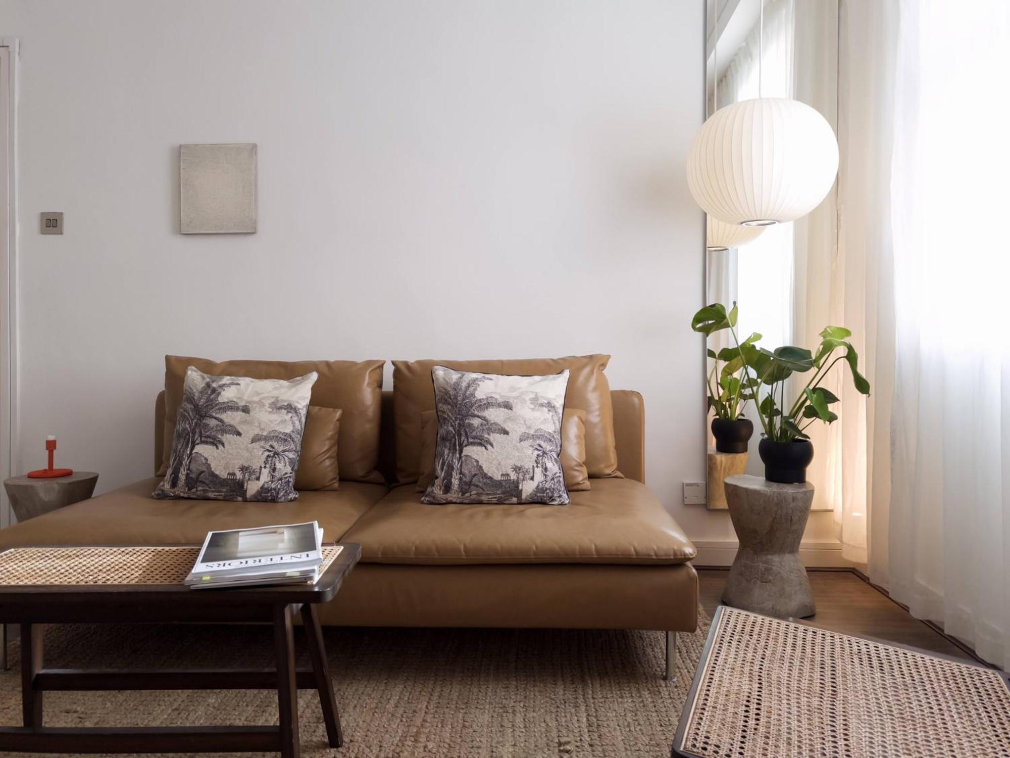 Tranquil Oasis W 100Inch Cinema & Hammock, By The Design Traveller Apartment London Bagian luar foto